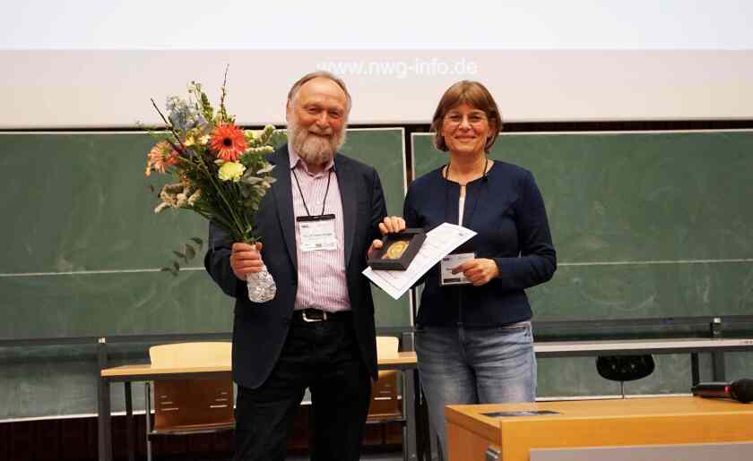 Eckart Gundelfinger mit NWG-Präsidentin Christine Rose - (c) NWG/Ulli Bode