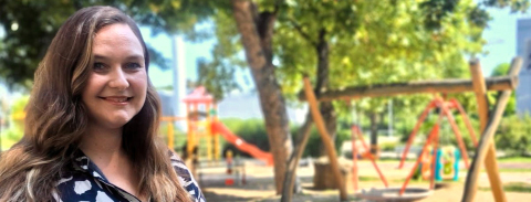 Portrait Ina Richter auf dem Spielplatz der Kita CampusKids (c) Cathrin Neumann